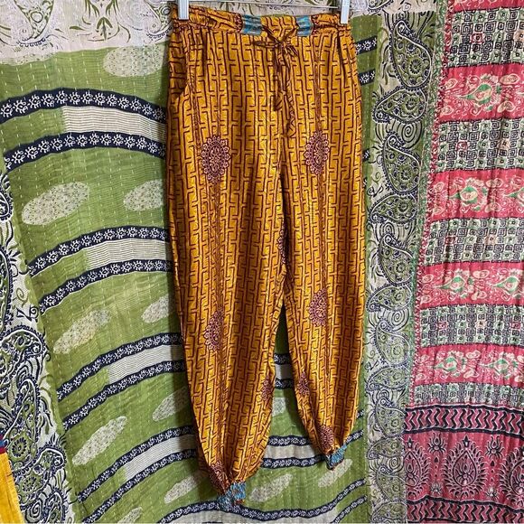 Made in India Silk Yellow/ Brown Floral Boho Palazzo Harem Pants Size Medium - Picture 8 of 15